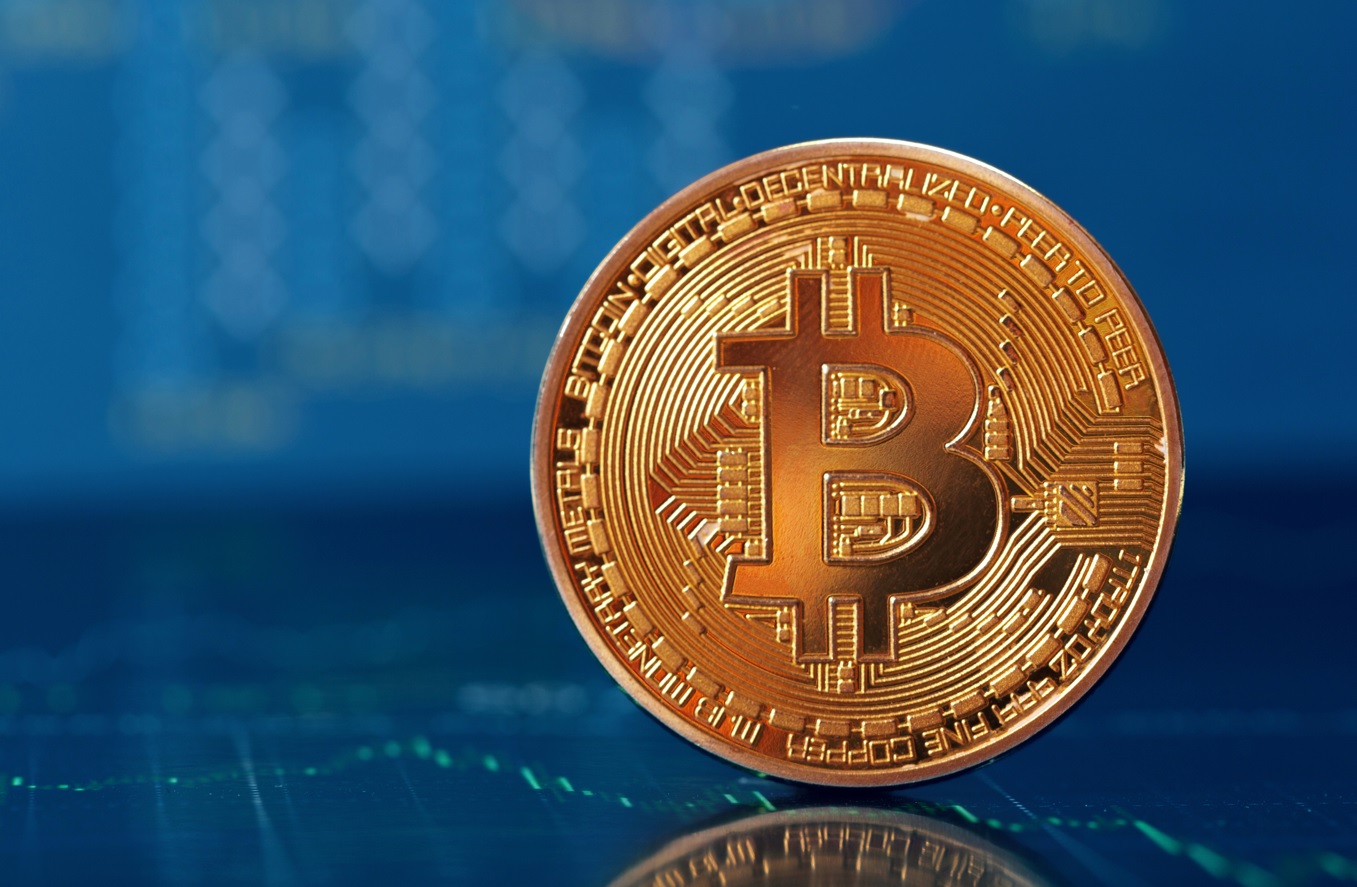 Macro trends expert Lyn Alden doesn’t see Bitcoin sinking below $20k